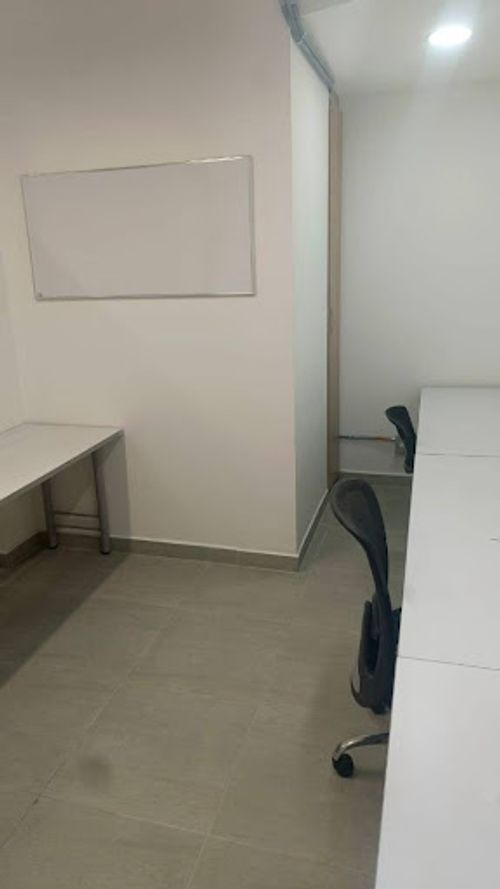 Local en arriendo en Ciudad Del Río, Medellín, 18 m² · foto 5 de 12