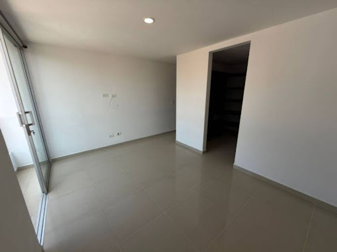 Apartamento de 3 alcobas en arriendo en Calasanz, Medellín, 100 m² · foto 4 de 17