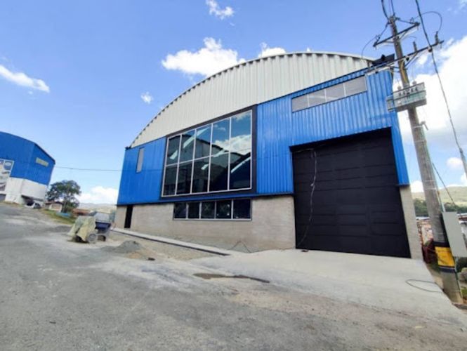 Bodega en arriendo en El Salado, Guarne, 1580 m² · foto 3 de 24
