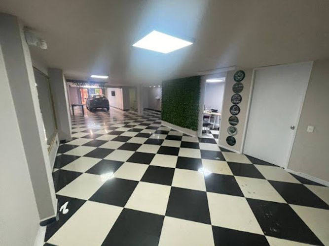 Local en arriendo en La Floresta, Medellín, 210 m² · foto 13 de 14