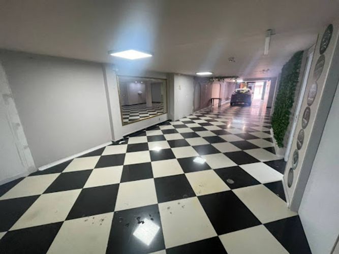 Local en arriendo en La Floresta, Medellín, 210 m² · foto 14 de 14