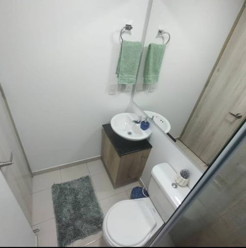 Apartamento de 2 alcobas en venta en Niquia, Bello, 59 m² · foto 7 de 8