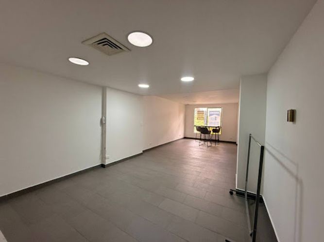 Oficina en arriendo en Milla De Oro, Medellín, 37 m² · foto 3 de 7