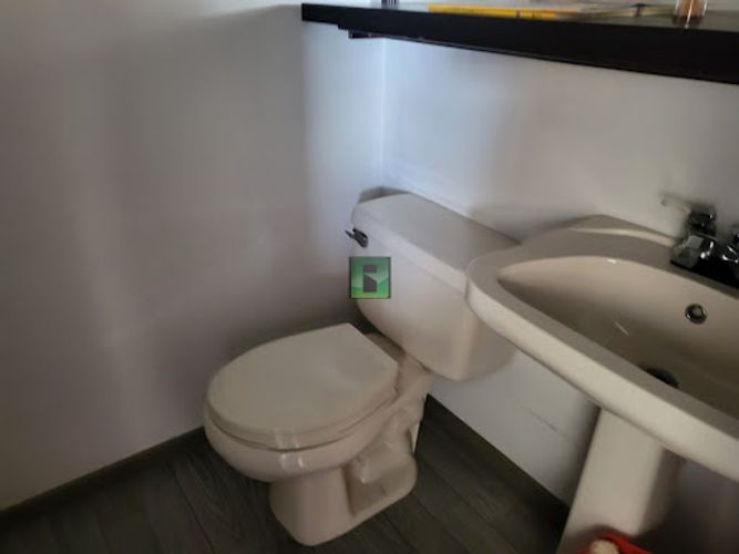 Apartamento de 3 alcobas en arriendo en Castropol, Medellín, 145 m² · foto 3 de 22