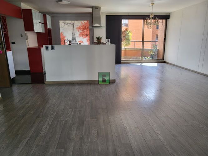 Apartamento de 3 alcobas en arriendo en Castropol, Medellín, 145 m² · foto 4 de 22
