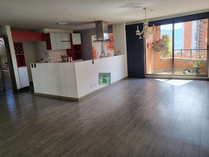 Apartamento de 3 alcobas en arriendo en Castropol, Medellín, 145 m² · foto 6 de 22
