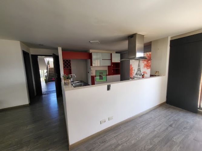 Apartamento de 3 alcobas en arriendo en Castropol, Medellín, 145 m² · foto 9 de 22