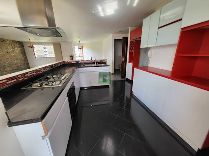 Apartamento de 3 alcobas en arriendo en Castropol, Medellín, 145 m² · foto 11 de 22