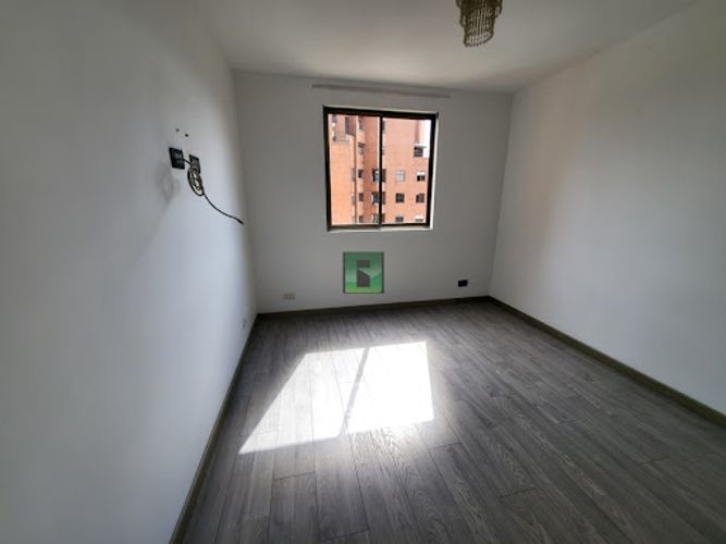 Apartamento de 3 alcobas en arriendo en Castropol, Medellín, 145 m² · foto 18 de 22