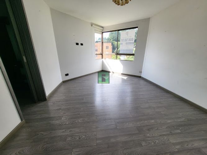 Apartamento de 3 alcobas en arriendo en Castropol, Medellín, 145 m² · foto 20 de 22