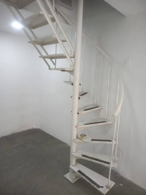 Local en arriendo en Villa Nueva, Medellín, 17 m² · foto 6 de 8