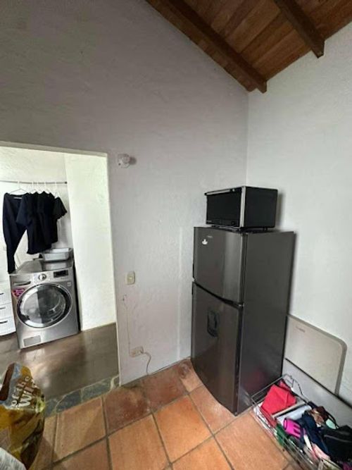 Casa de 3 alcobas en venta en El Retiro, 270 m² · foto 14 de 24