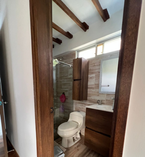 Casa de 4 alcobas en arriendo en La Clara, Guarne, 340 m² · foto 20 de 24