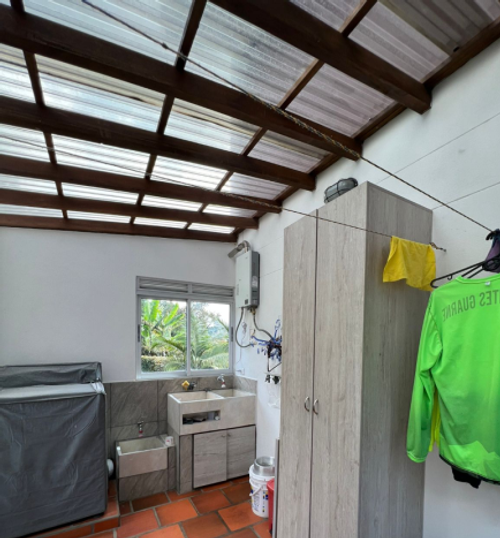 Casa de 4 alcobas en arriendo en La Clara, Guarne, 340 m² · foto 23 de 24