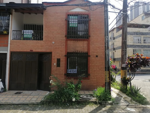 Casa en Arriendo en Prados de Sabaneta, Sabaneta