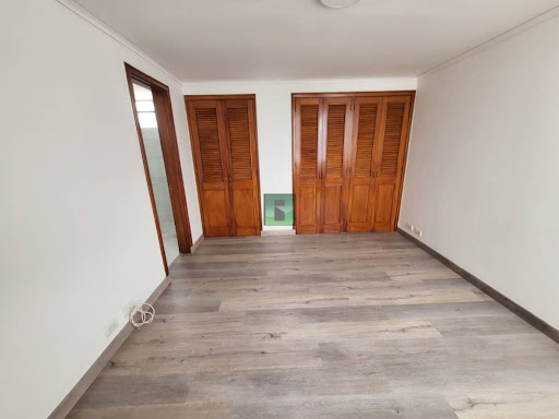 Apartamento en arriendo en Castropol, Medellín · foto 6 de 24