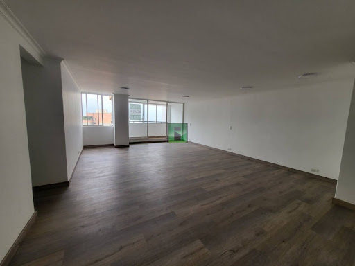 Apartamento en arriendo en Castropol, Medellín · foto 14 de 24