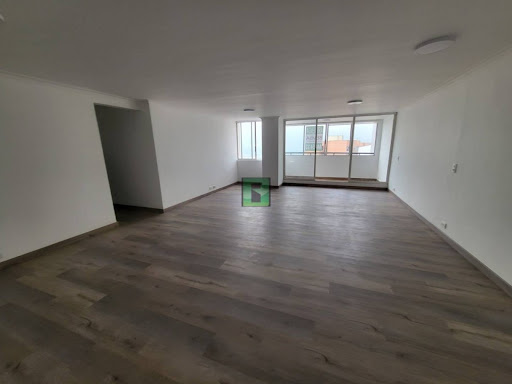 Apartamento en arriendo en Castropol, Medellín · foto 15 de 24