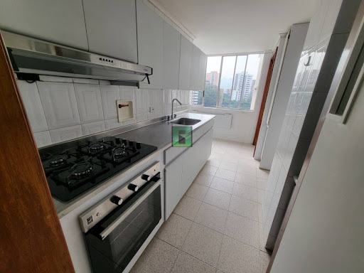 Apartamento en arriendo en Castropol, Medellín · foto 20 de 24