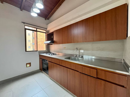 Apartamento en venta en Loma De Las Brujas, Envigado · foto 8 de 24