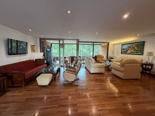 Apartamento en arriendo en El Poblado, Medellín · foto 4 de 15