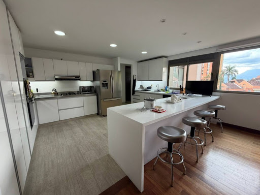 Apartamento en arriendo en El Poblado, Medellín · foto 5 de 15