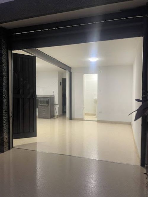 Local en arriendo en Suramericana, Medellín, 36 m² · foto 9 de 11