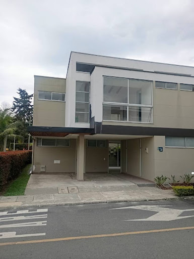 3BR House in San antonio (180 m²)