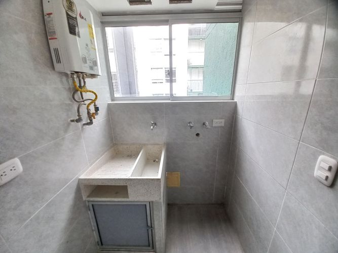 Apartamento de 3 alcobas en venta en Picaleña Y Mirolindo, Ibagué, 60 m² · foto 20 de 24