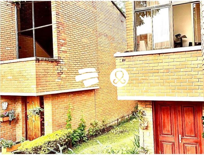 Casa de 4 alcobas en venta en Alejandría, Medellín, 342 m² · foto 2 de 24