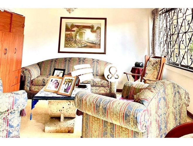 Casa de 4 alcobas en venta en Alejandría, Medellín, 342 m² · foto 12 de 24