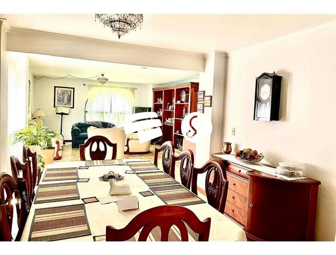 Casa de 4 alcobas en venta en Alejandría, Medellín, 342 m² · foto 21 de 24