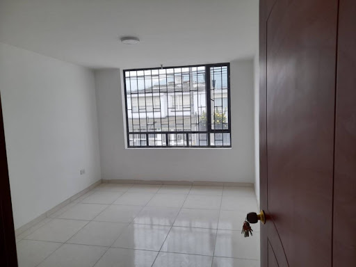 Casa en venta en Polo Club, Bogotá · foto 8 de 15