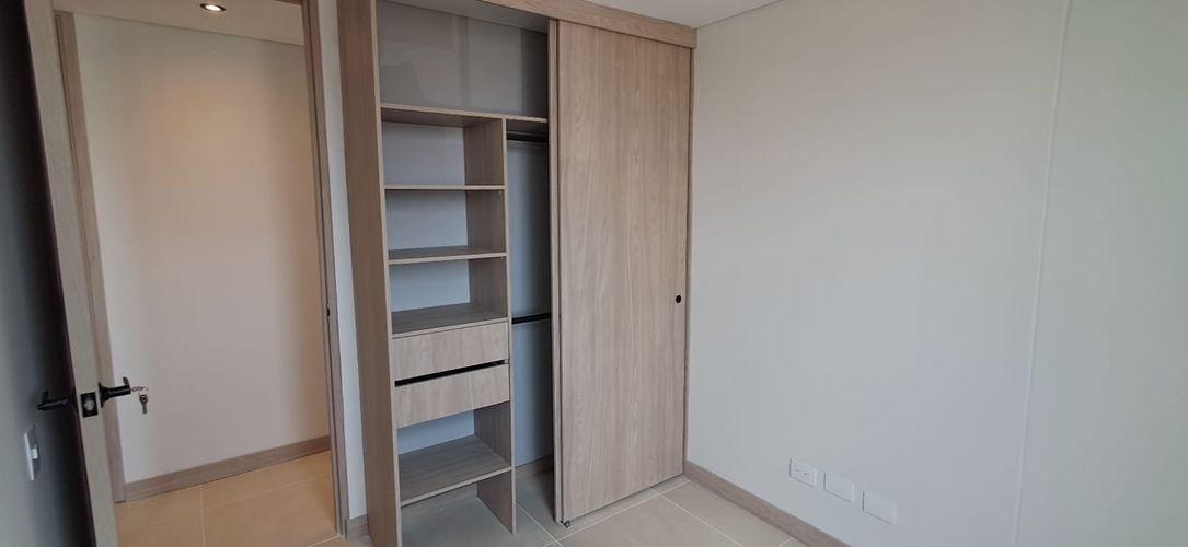 Apartamento de 3 alcobas en arriendo en Loma De La Doctora, Sabaneta, 70 m² · foto 5 de 17