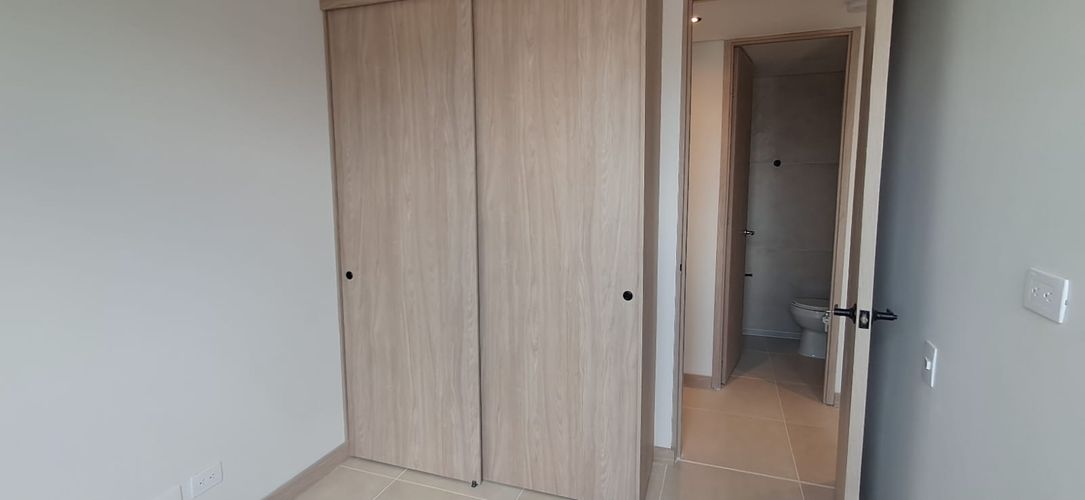 Apartamento de 3 alcobas en arriendo en Loma De La Doctora, Sabaneta, 70 m² · foto 6 de 17