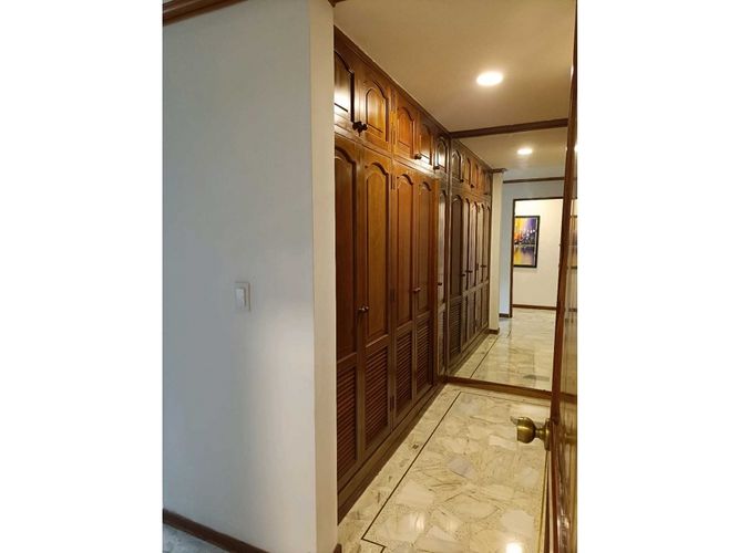 Apartamento de 3 alcobas en venta en El Ingenio, Cali, 142 m² · foto 15 de 23