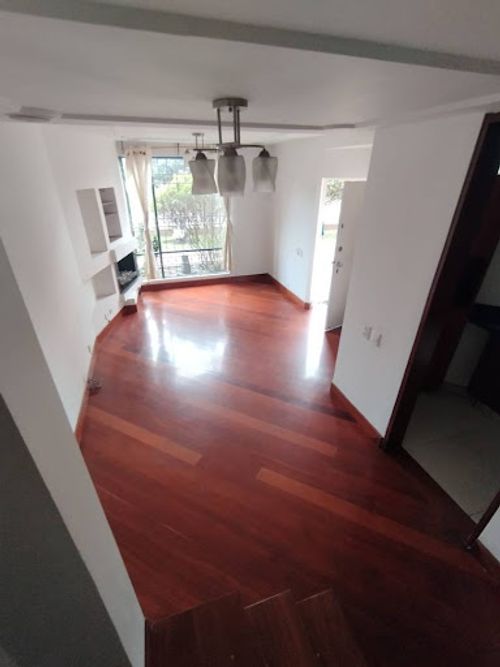 Casa de 5 alcobas en venta en Ciudad Salitre, Bogotá, 130 m² · foto 4 de 24