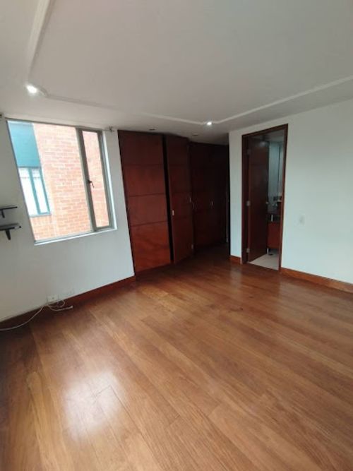 Casa de 5 alcobas en venta en Ciudad Salitre, Bogotá, 130 m² · foto 6 de 24