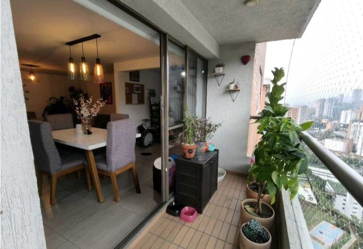 Apartamento de 2 alcobas en venta en Pan De Azucar, Sabaneta, 85 m² · foto 2 de 12