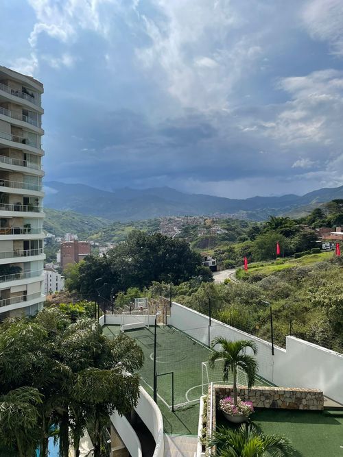 Apartamento de 3 alcobas en venta en Normandia, Cali, 230 m² · foto 12 de 14