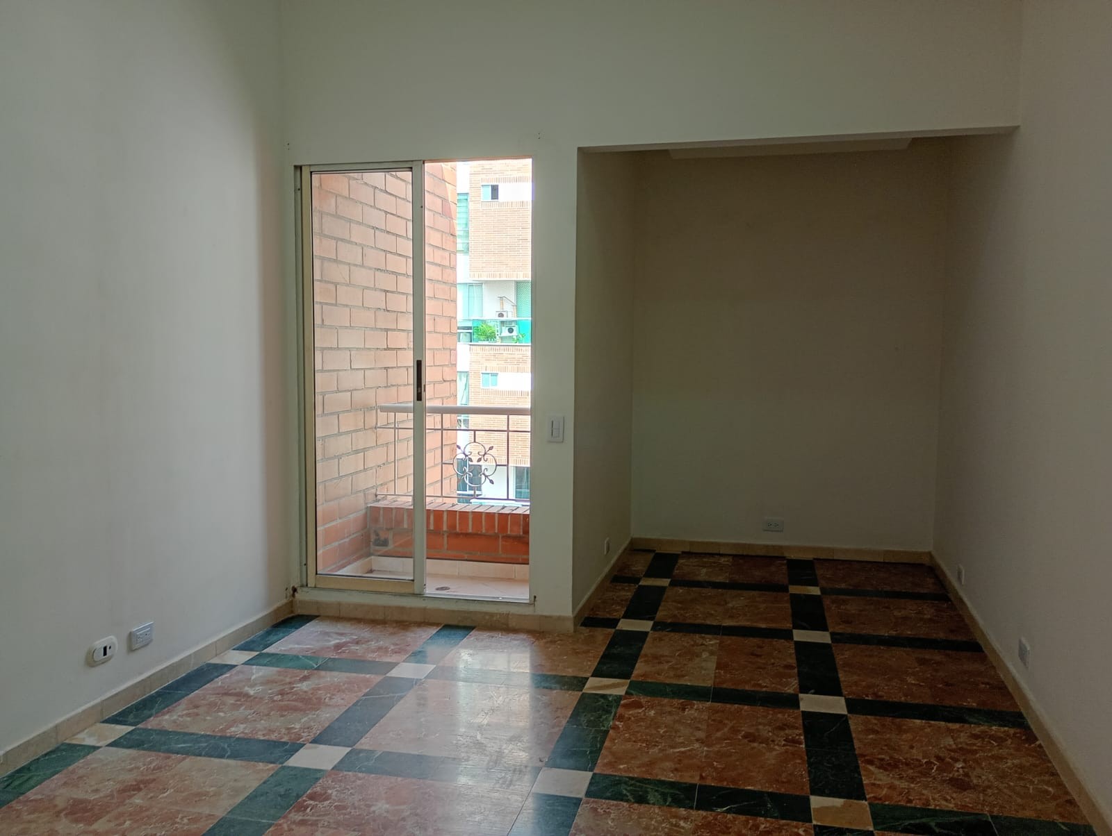 Apartamento en arriendo en Laureles, Medellín · foto 12 de 18