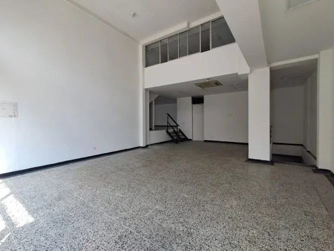 Local en arriendo en Sector Plaza De Bolivar, Pereira, 400 m² · foto 3 de 6