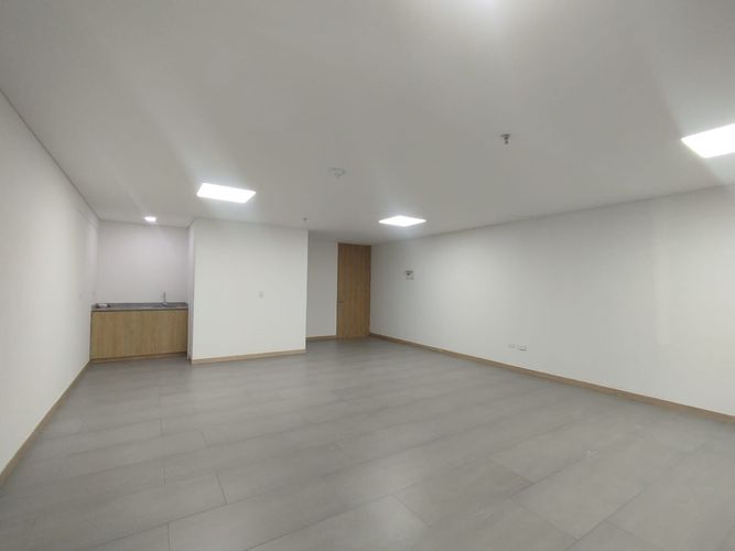 Oficina en arriendo en Los Alpes, Pereira, 54 m² · foto 6 de 11