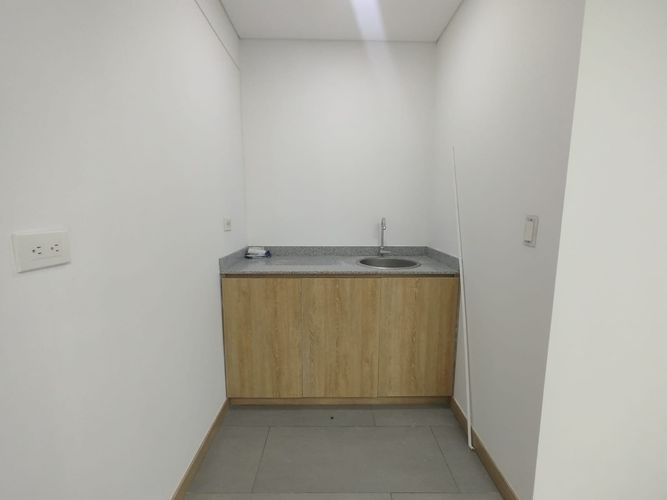 Oficina en arriendo en Los Alpes, Pereira, 54 m² · foto 8 de 11