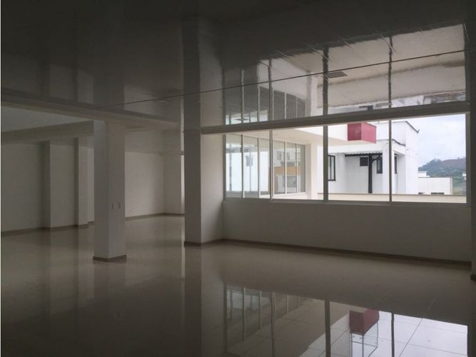 Local en venta en Avenida Santander, Manizales, 270 m² · foto 3 de 14