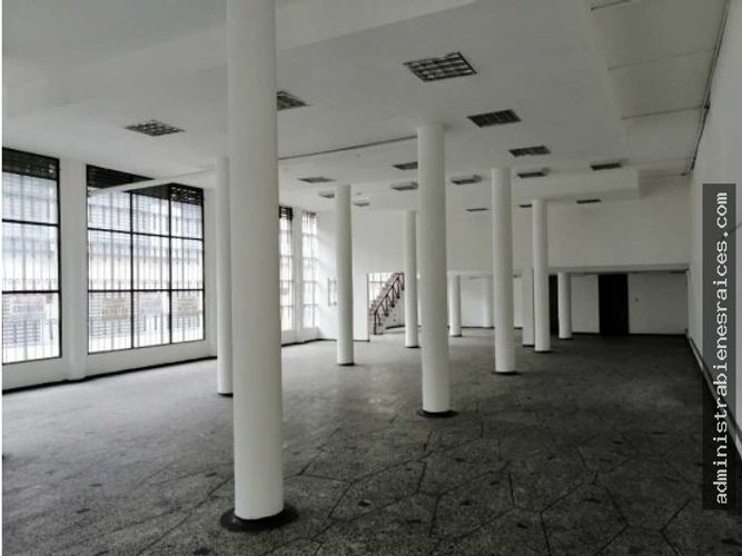 Edificio en venta en El Centro, Manizales, 1380 m² · foto 13 de 13