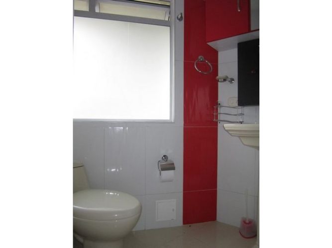 Edificio en venta en La Francia, Manizales, 382 m² · foto 8 de 24
