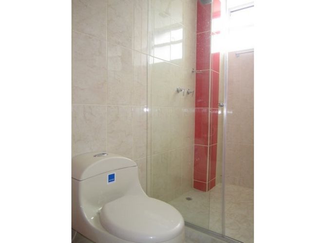 Edificio en venta en La Francia, Manizales, 382 m² · foto 12 de 24