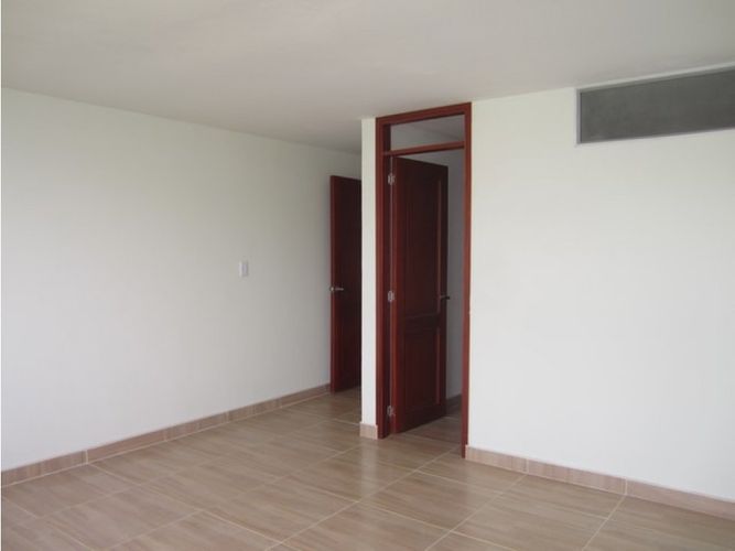 Edificio en venta en La Francia, Manizales, 382 m² · foto 17 de 24
