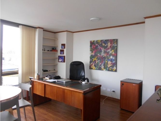 Oficina en venta en Palogrande, Manizales, 40 m² · foto 2 de 13